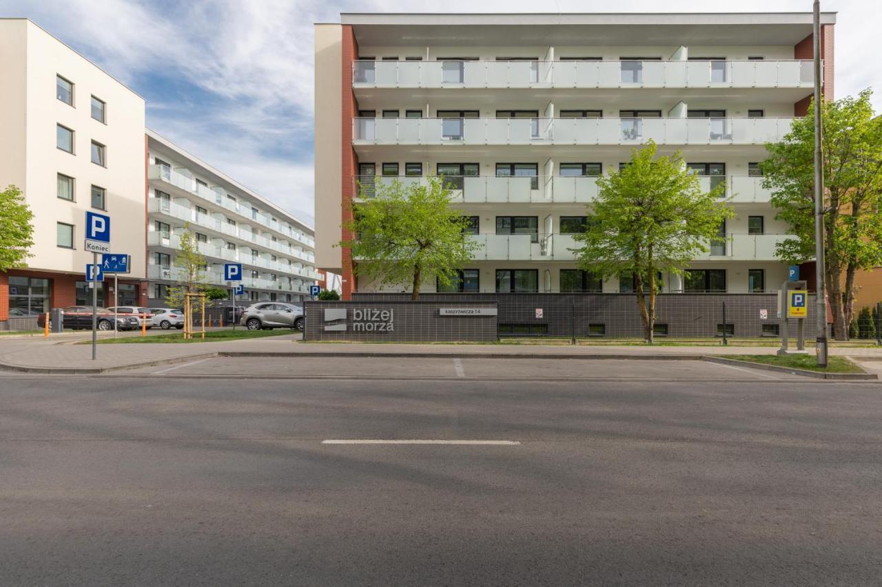 Blizej Morza II Apartament Z Garazem By Renters Apartment Kolobrzeg Exterior photo